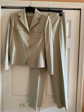 Tahari ASL Tan Two-Piece Pant Suit